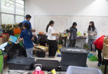 ภาพบรรยากาศ โครงการ Big Cleaning Day เพื่อร่วมแรงร่วมใจกันทำความสะอาดพื้นที่ภาควิชา เสริมสร้างความสามัคคีระหว่างนิสิตและบุคลากร พร้อมทั้งถวายเป็นพระราชกุศลแด่ พระบาทสมเด็จพระมหาภูมิพลอดุลยเดชมหาราช บรมนาถบพิตร และ สมเด็จพระนางเจ้าสิริกิติ์ พระบรมราชินีนาถ พระบรมราชชนนีพันปีหลวง